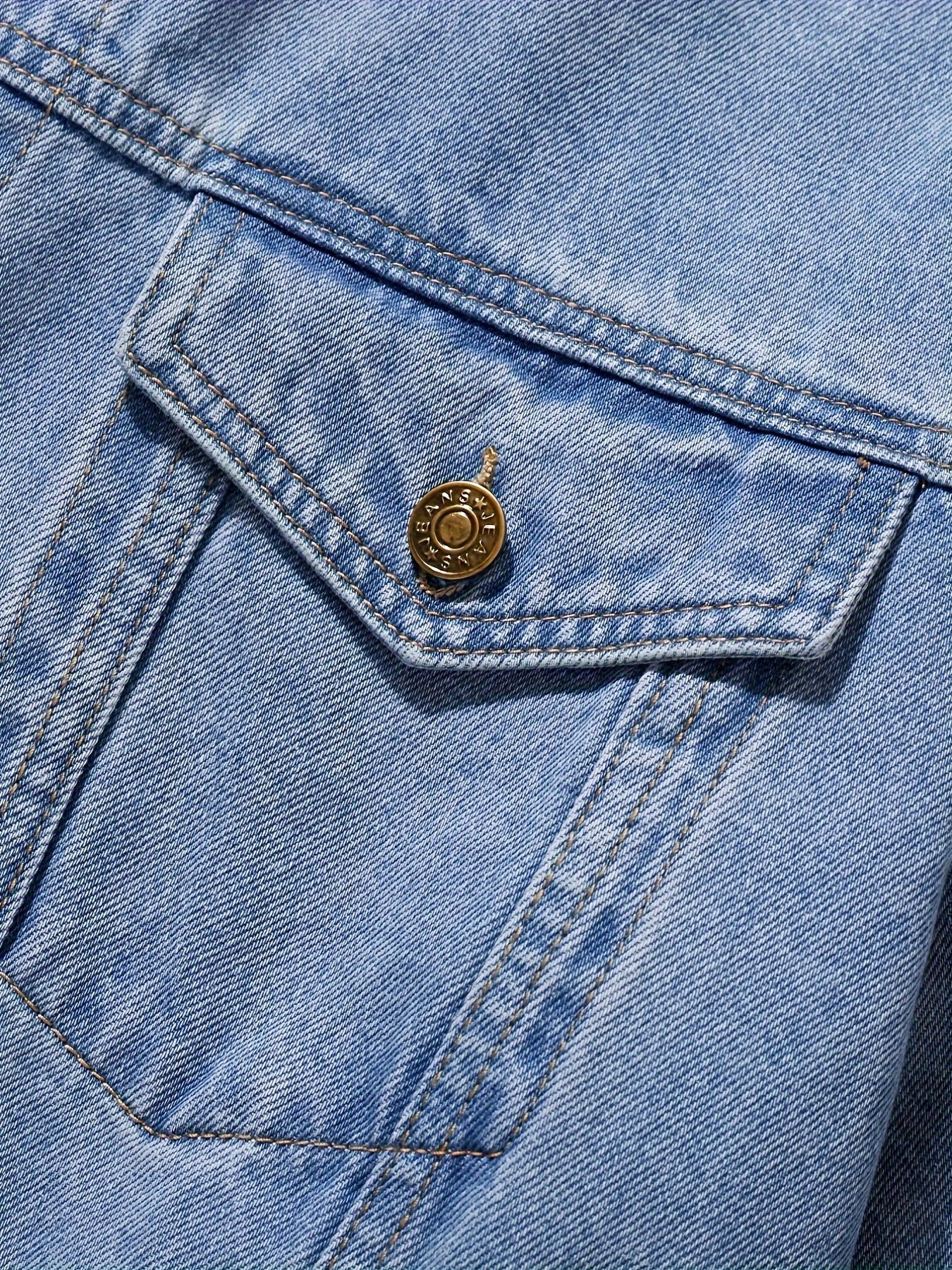 Chaqueta vaquera clásica con botones
