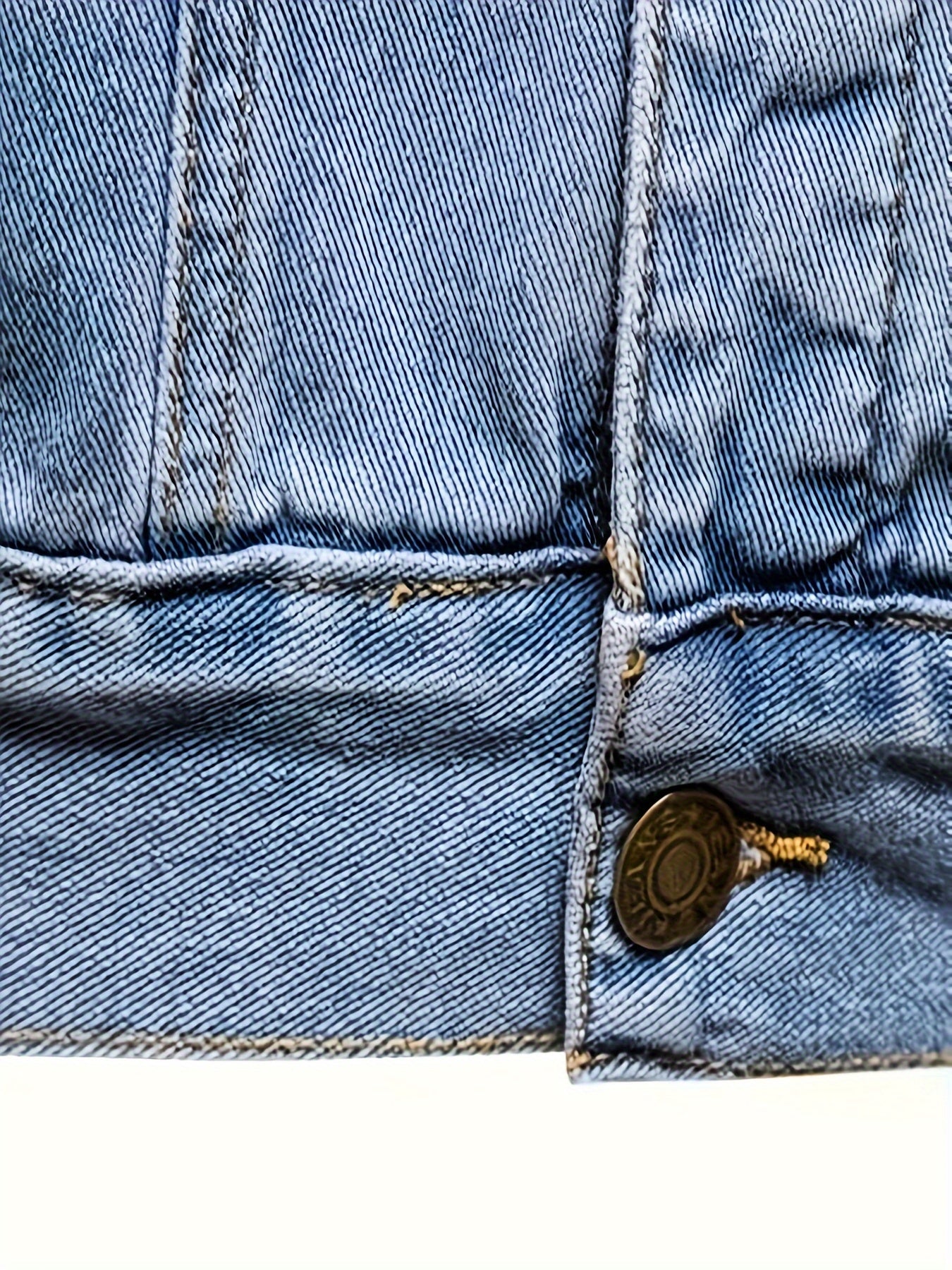 Chaqueta vaquera clásica con botones