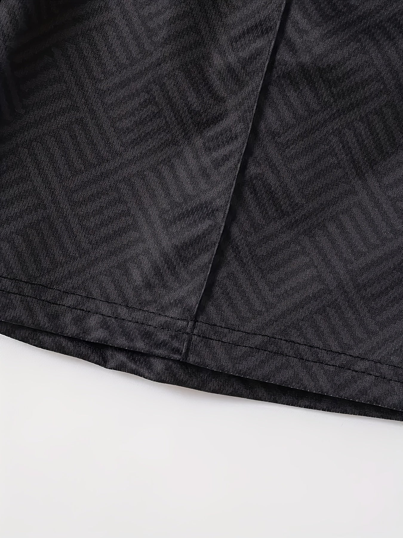 Strukturiertes Polo-Shirt mit Reißverschluss und Shorts-Set