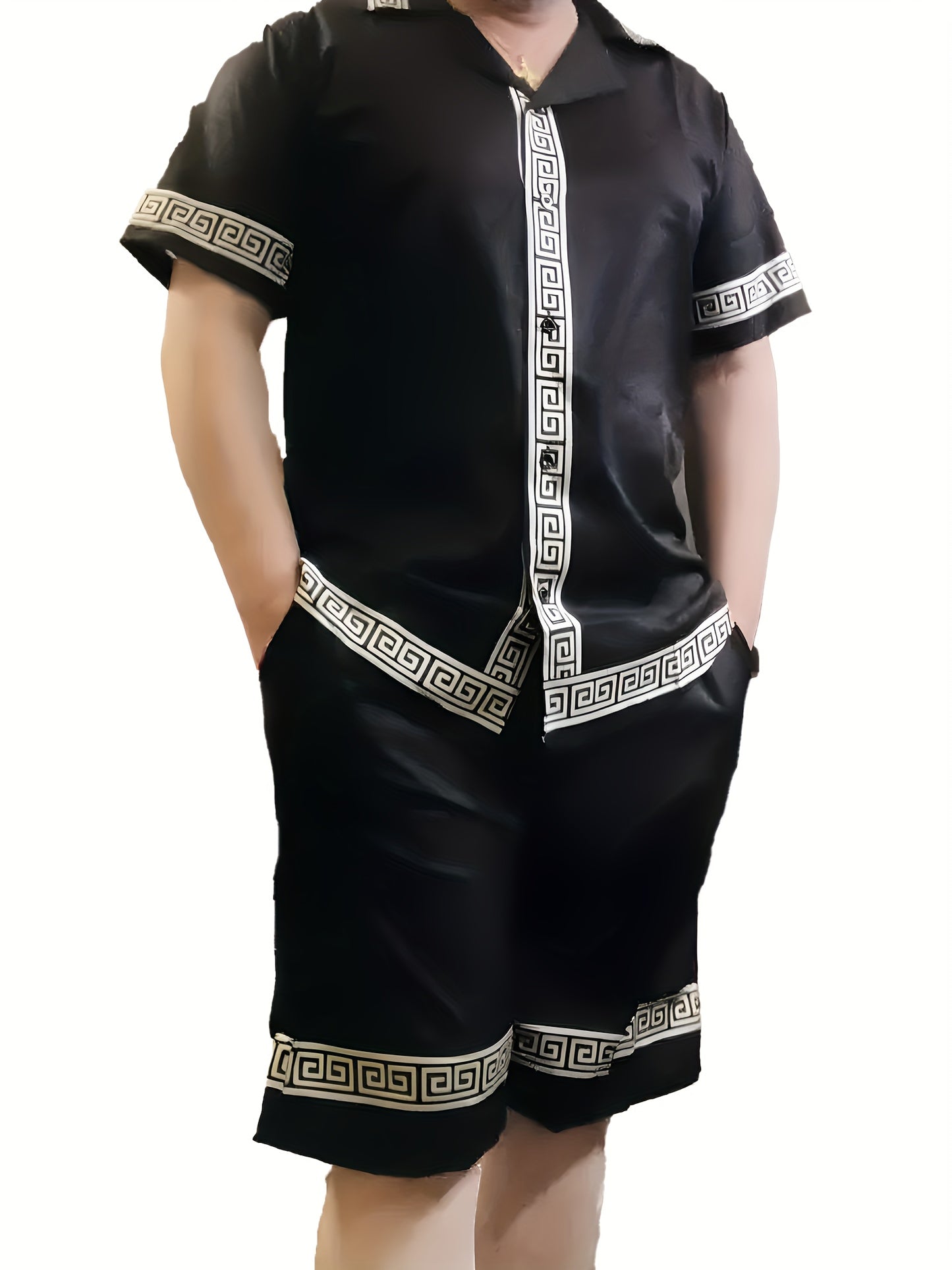 Conjunto de camisa de manga corta y pantalones cortos con ribete geométrico